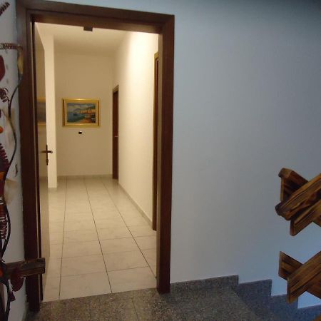 Affittacamere Gelindo Silvi Marina Exterior foto
