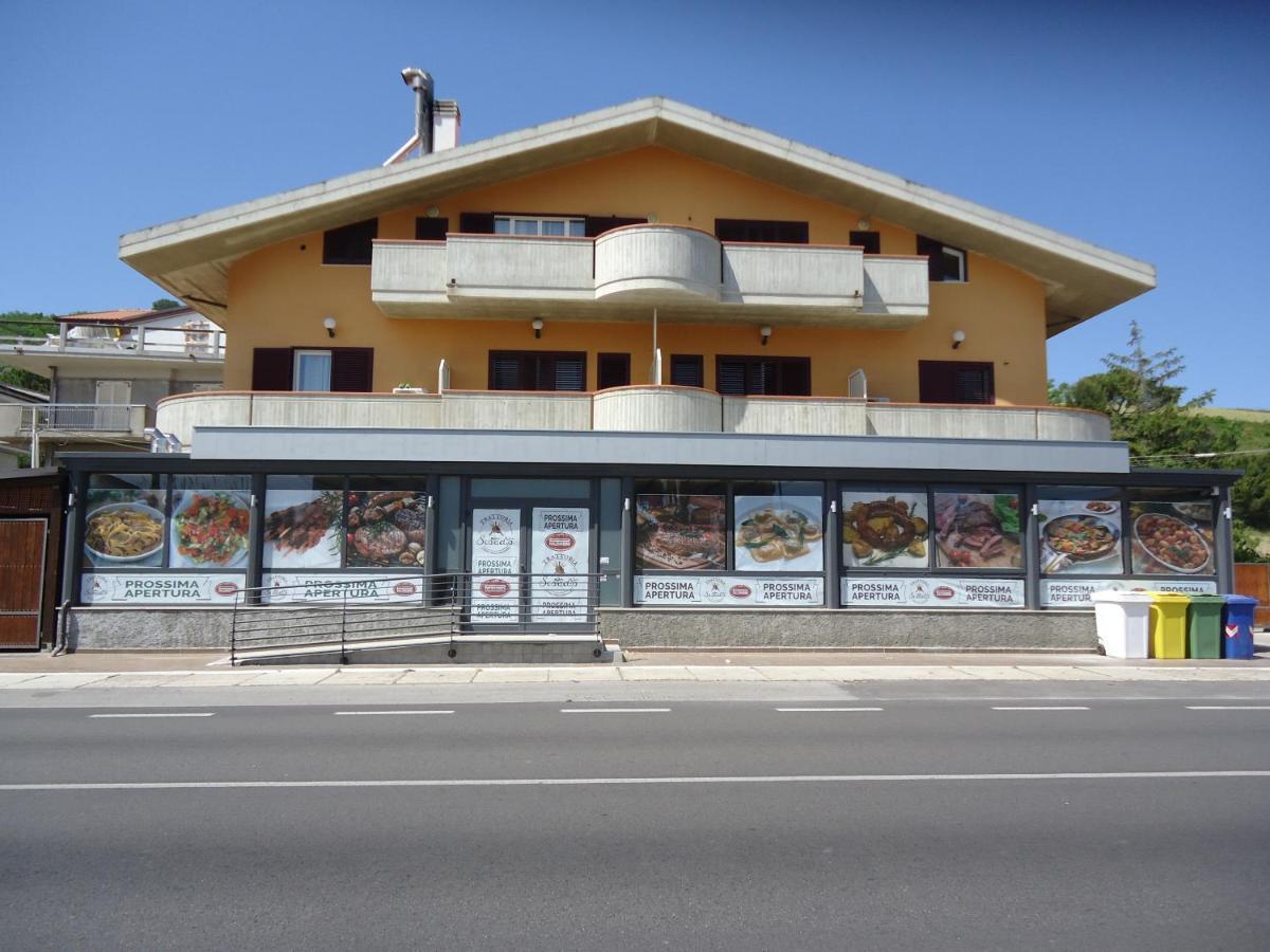 Affittacamere Gelindo Silvi Marina Exterior foto